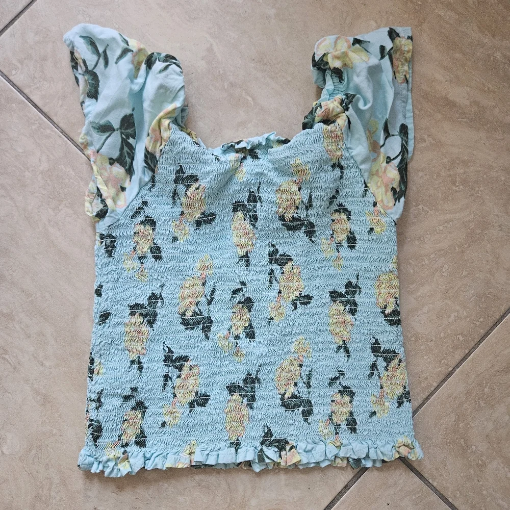Justice girl's size 8 gathered blue with flowers top shirt
